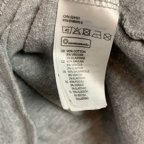 Divided by H&M Skull Sweatshirt small - Picture 3 of 3